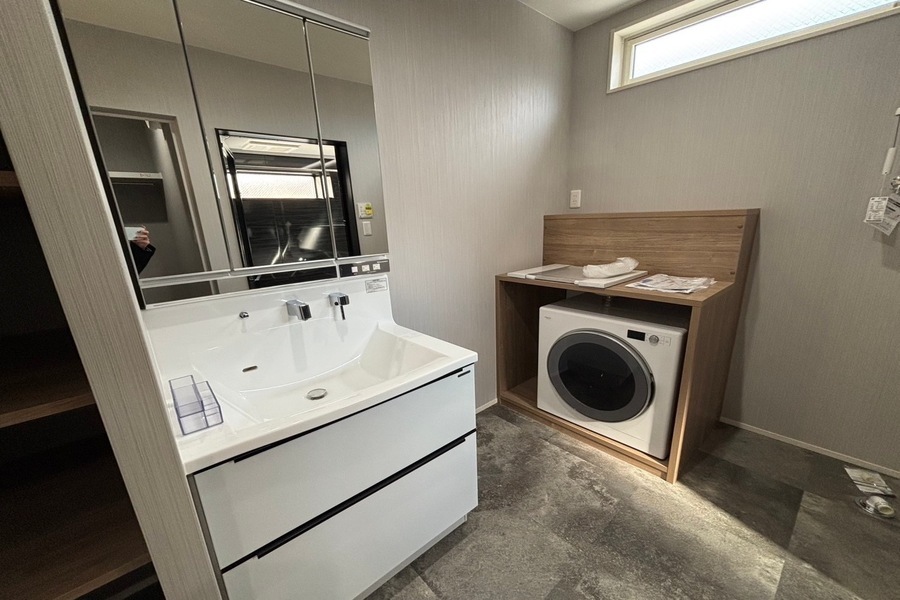 173371150319701 (2) (1)