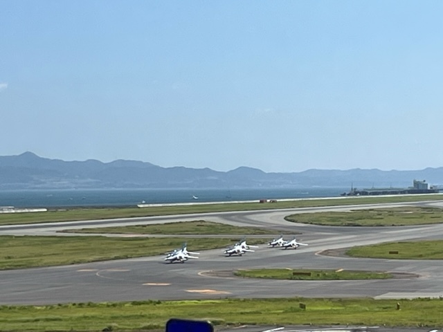 ブルーインパルス